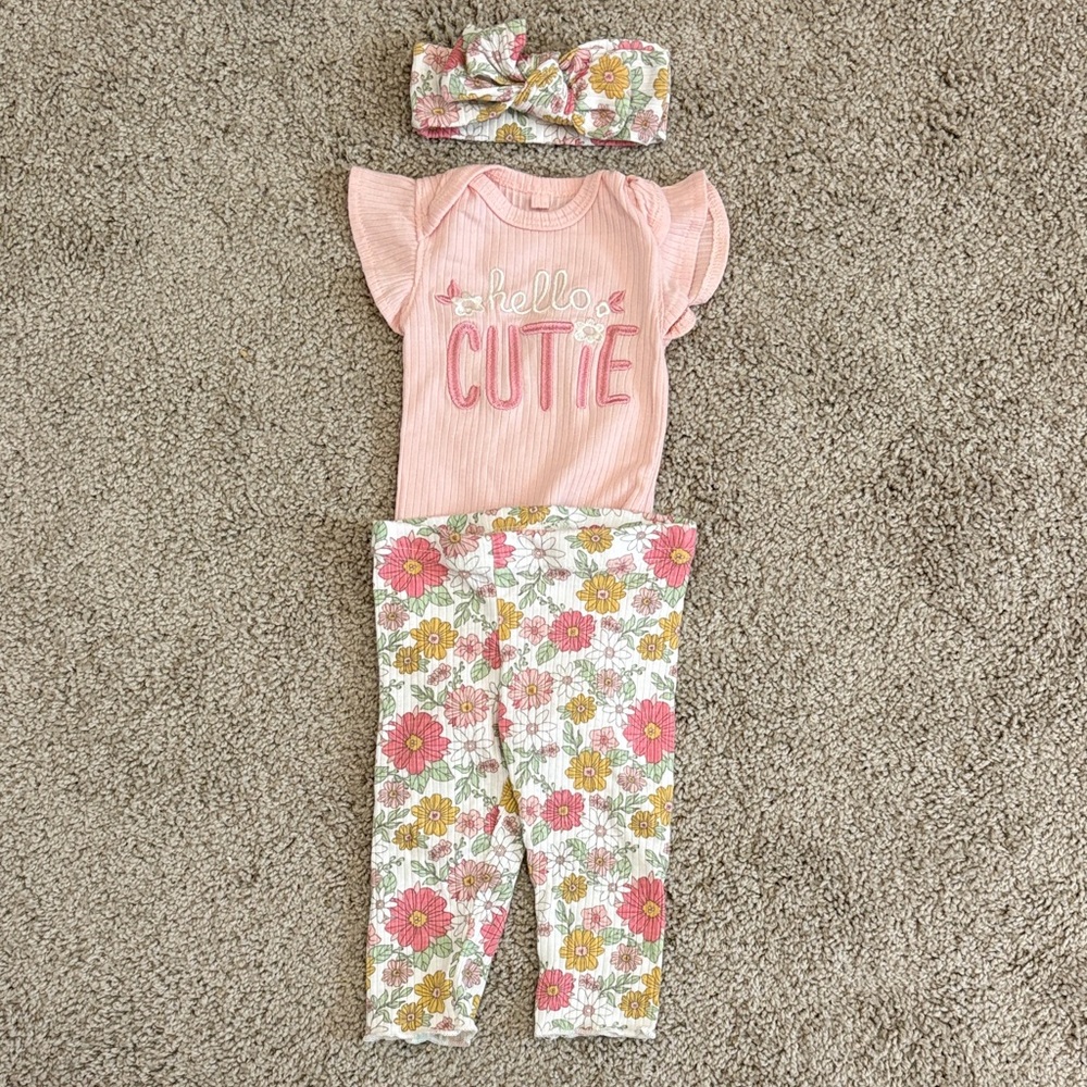 Pink 'Hello Cutie' Baby Outfit with Floral Leggings and Headband 3-6M
